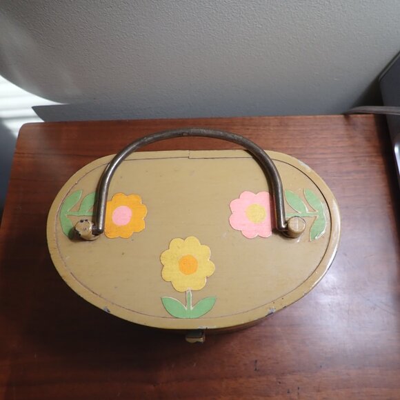 Vintage Metal Box Purse Flowers - Picture 3 of 13